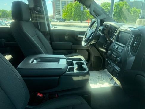 Used 2025 Chevrolet Silverado 1500 Custom AWD/4WD image 7