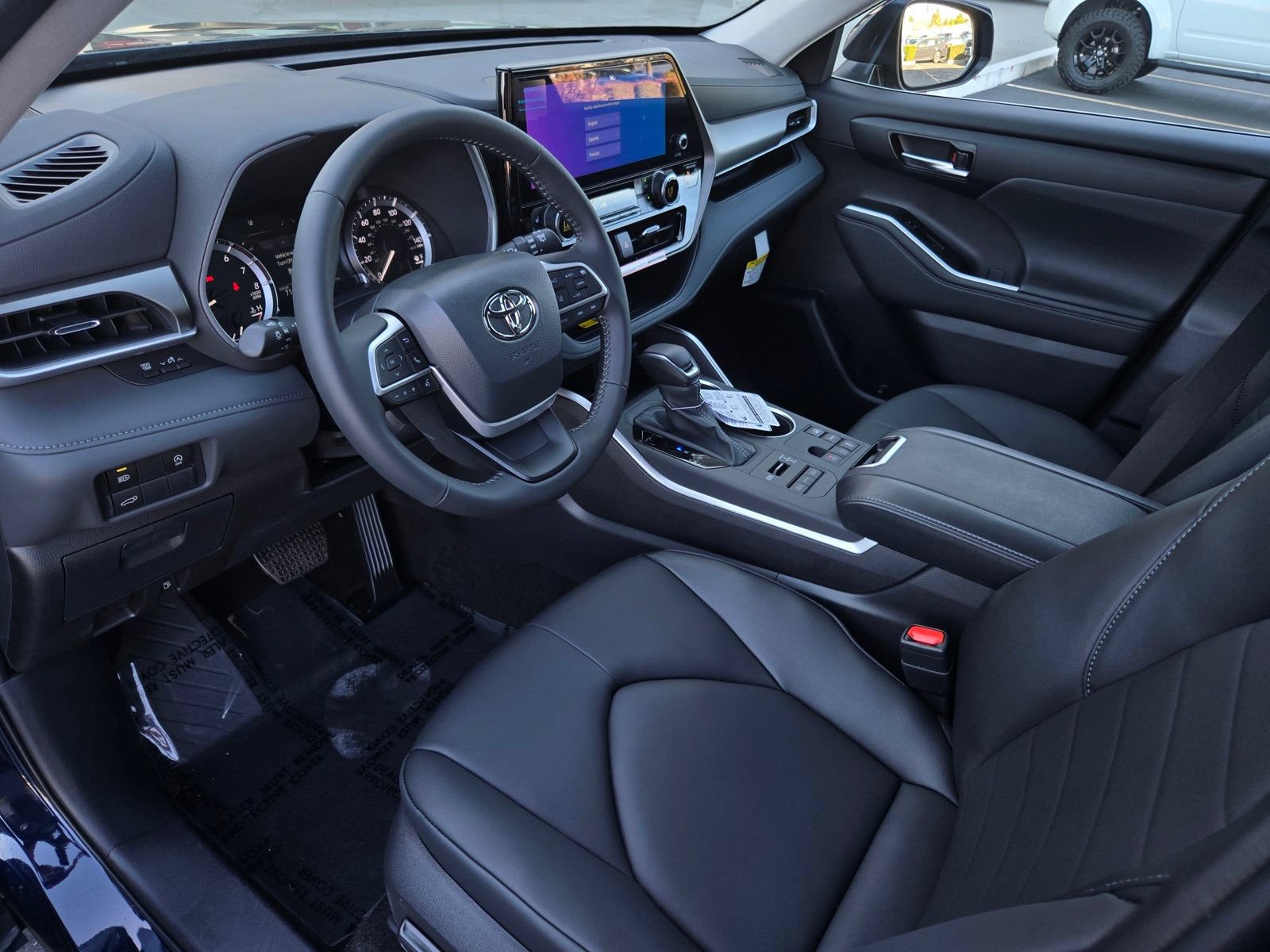 Certified 2026 Toyota Highlander XLE AWD/4WD image 8