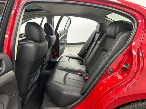 Used 2013 INFINITI G37 4dr x AWD w/ Premium Pkg image 34