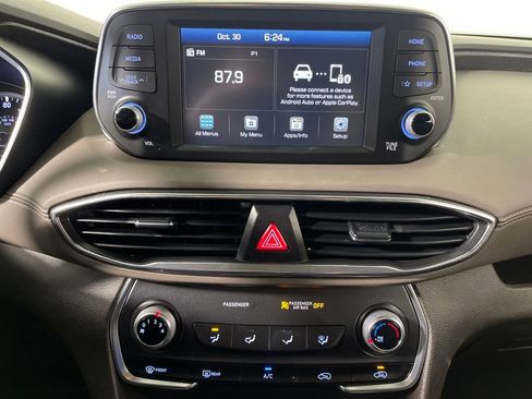 Used 2020 Hyundai Santa Fe SE image 23