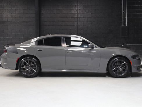 Used 2018 Dodge Charger R/T RWD image 20