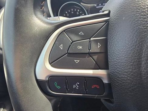 Used 2017 Jeep Compass Latitude AWD/4WD image 21