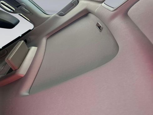 Certified 2022 Honda Odyssey Touring image 37