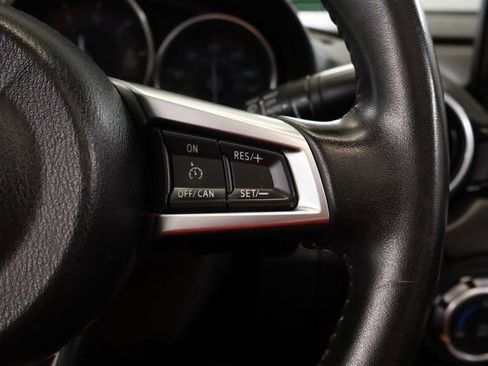 Used 2018 MAZDA MX-5 Miata RF Grand Touring image 19