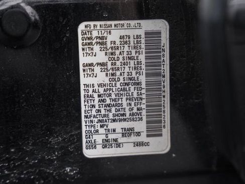 Used 2017 Nissan Rogue S image 37