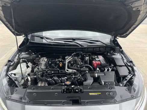 Used 2025 Nissan Altima 2.5 SV FWD image 42