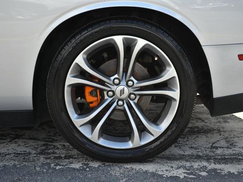 Used 2021 Dodge Challenger GT w/ Plus Package image 11