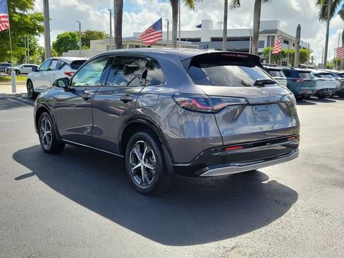Used 2023 Honda HR-V EX-L image 6