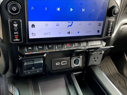 Used 2020 GMC Sierra 1500 SLT w/ SLT Premium Plus Package image 30