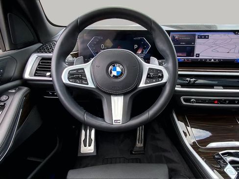Used 2024 BMW X5 sDrive40i w/ M Sport Package RWD image 6