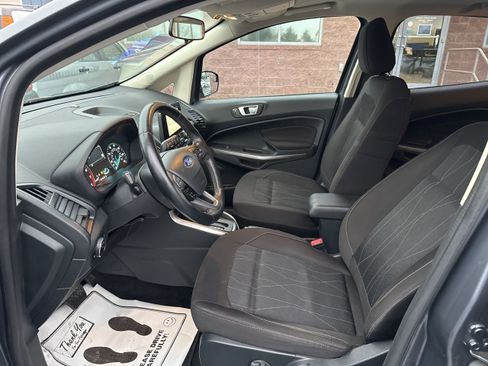 Used 2018 Ford EcoSport SE image 9
