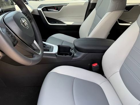 Used 2025 Toyota RAV4 XLE Premium image 13