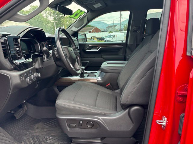 Used 2022 Chevrolet Silverado 1500 RST AWD/4WD image 9