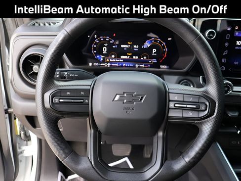 Used 2024 Chevrolet Colorado Trail Boss w/ Technology Package image 32