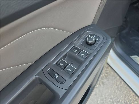 Used 2023 Volkswagen Atlas SEL R-Line AWD/4WD image 17