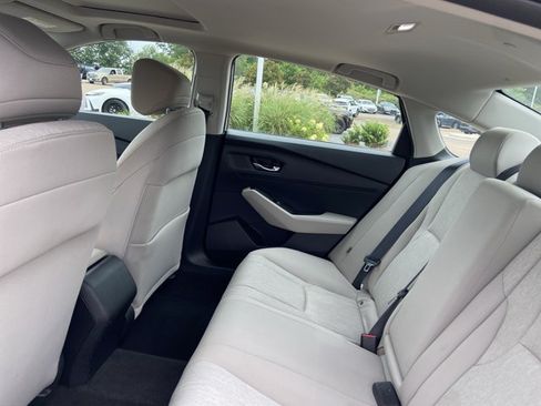 Used 2023 Honda Accord EX image 12