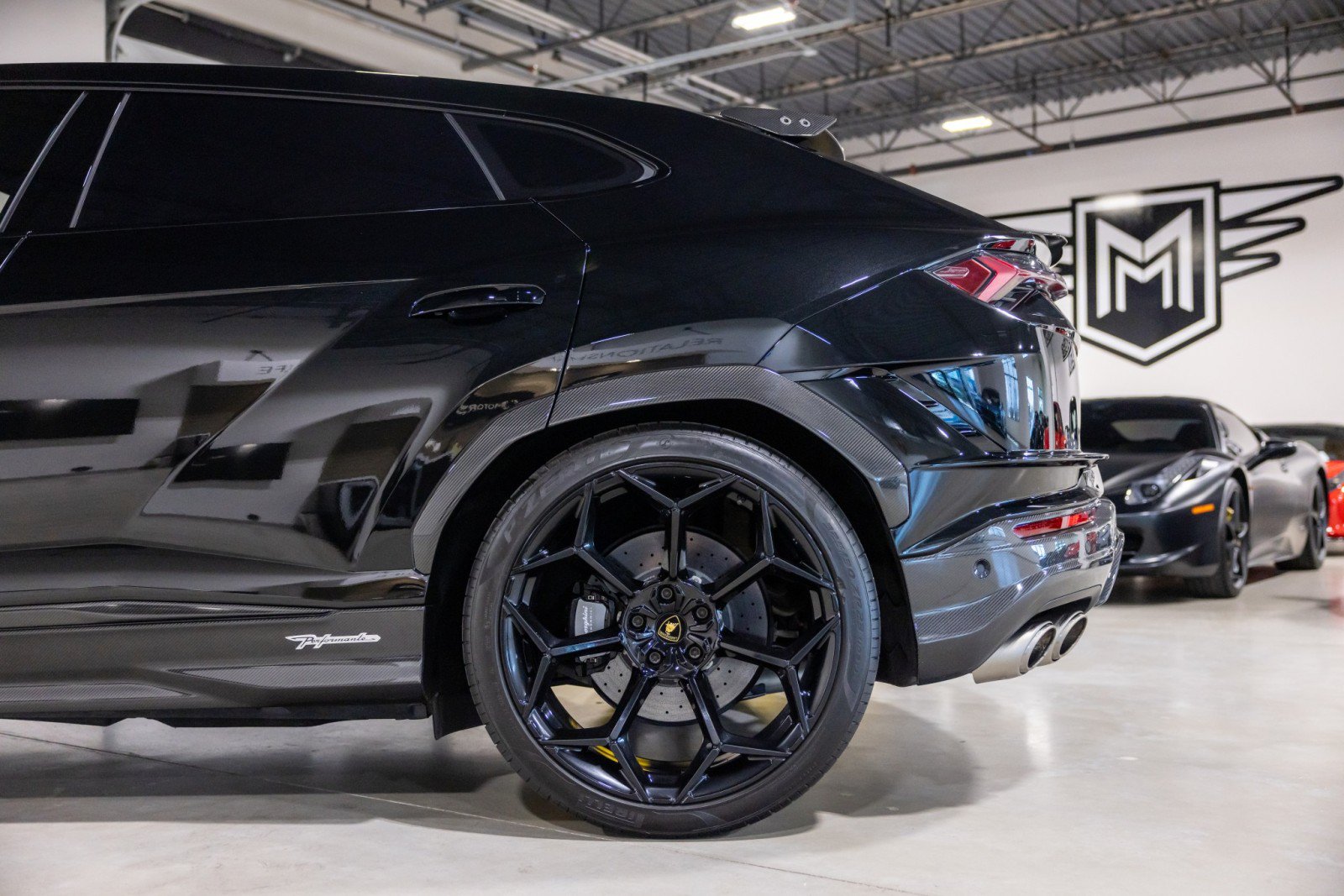 Used 2024 Lamborghini Urus Performante AWD/4WD image 17