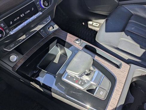 Used 2021 Audi Q5 Premium Plus w/ Premium Plus Package image 12