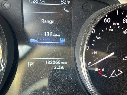 Used 2016 Nissan Rogue SV w/ SV Premium Package AWD/4WD image 10