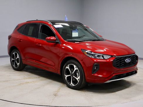 Certified 2023 Ford Escape ST-Line Select w/ Tech Pack #2 image 1