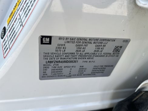 Used 2021 Buick Envision Essence w/ Sport Touring Package image 31