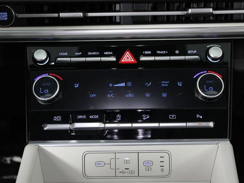 Certified 2026 Hyundai Santa Fe SEL FWD image 23
