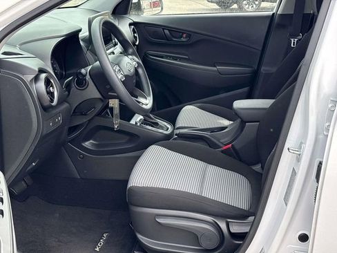 Certified 2023 Hyundai Kona SE AWD/4WD image 10