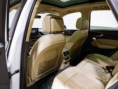 Used 2018 Audi Q5 2.0T Premium Plus w/ Premium Plus Package image 33