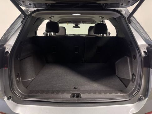 Used 2024 Chevrolet Equinox LT image 10