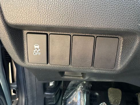 Used 2017 Honda Fit LX image 18