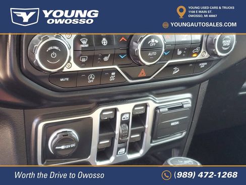 Used 2019 Jeep Wrangler Unlimited Sport AWD/4WD image 18
