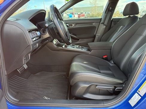 Used 2023 Honda Civic Sport image 13