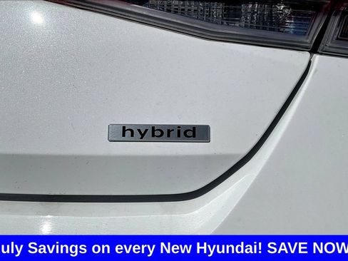 New 2026 Hyundai Elantra SEL FWD image 11