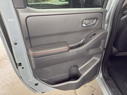 New 2025 Nissan Frontier PRO-4X w/ Pro Premium Package image 33