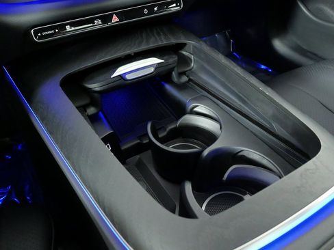 Used 2025 Mercedes-Benz E 350 4MATIC Sedan image 63