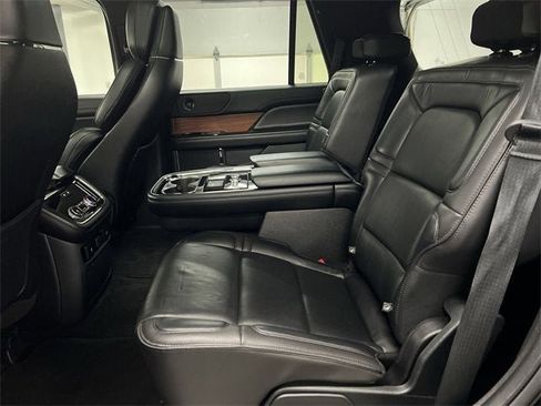 Used 2018 Lincoln Navigator Reserve w/ Technology Package image 26