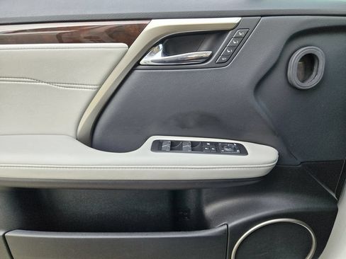 Used 2019 Lexus RX 450h AWD w/ Navigation Package image 17