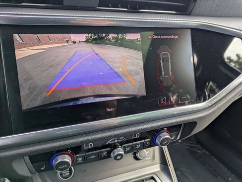 New 2025 Audi Q3 2.0T Premium image 13