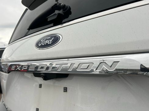 Used 2021 Ford Expedition Max Limited image 6