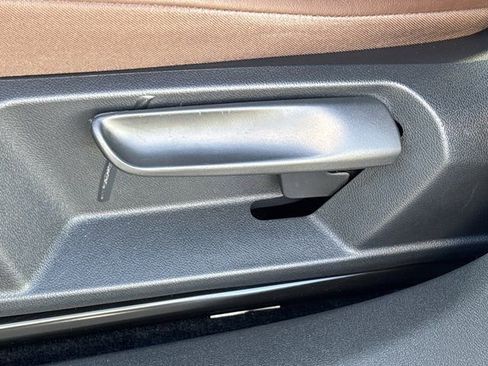 Used 2023 Volkswagen ID.4 Pro image 18