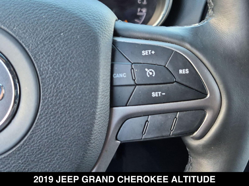 Used 2019 Jeep Grand Cherokee Altitude RWD image 19