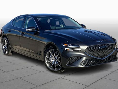 Used 2026 Genesis G70 2.5T image 3