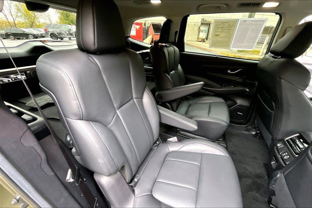 Certified 2026 Subaru Ascent Bronze Edition AWD/4WD image 16