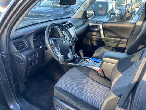 Used 2020 Toyota 4Runner SR5 image 10