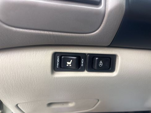 Used 2002 INFINITI I35 FWD image 26