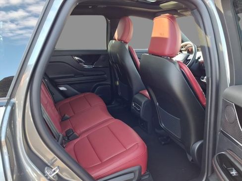New 2026 Lincoln Corsair Grand Touring w/ Jet Appearance Package AWD/4WD image 11