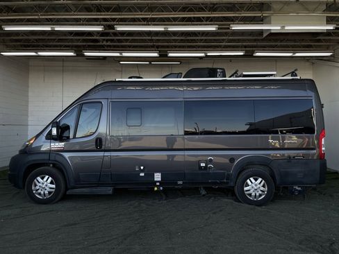 Used 2021 RAM ProMaster 3500 w/ Convenience Group image 8