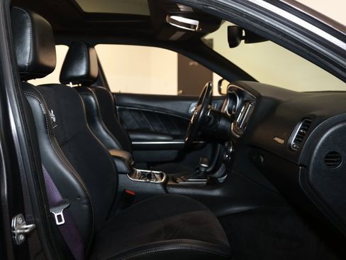 Used 2016 Dodge Charger R/T Scat Pack w/ Technology Group image 16