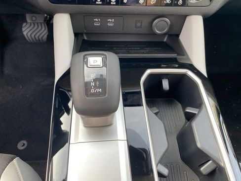 New 2026 Mitsubishi Outlander LE image 30