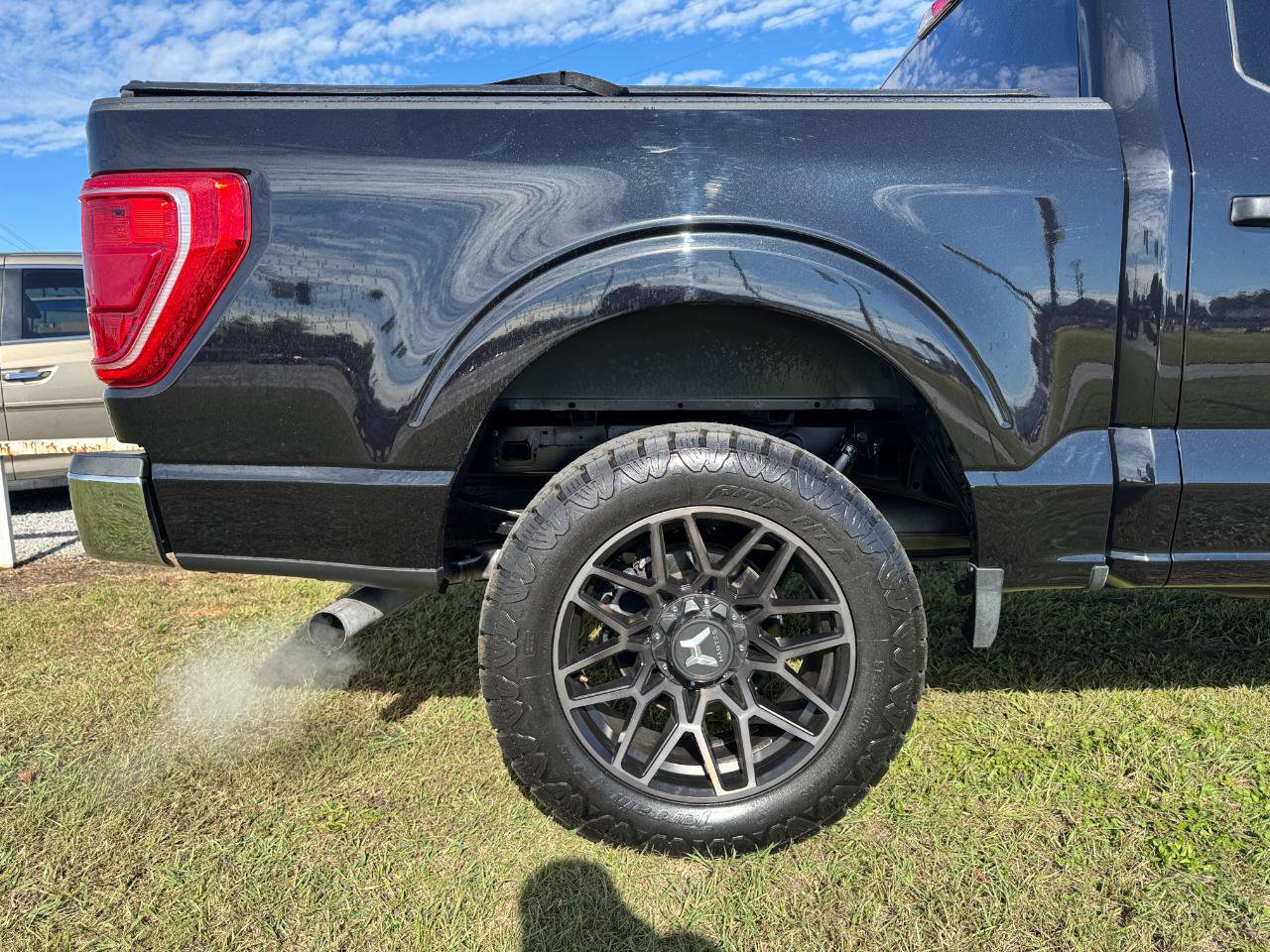 Used 2023 Ford F150 XLT AWD/4WD image 13